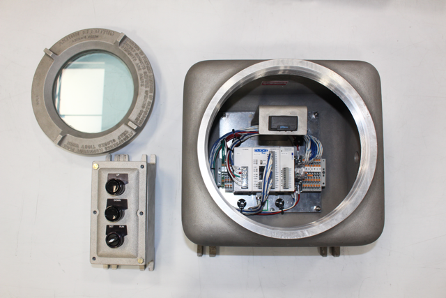 Explosion proof enclosure for mixing application